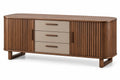 Mueble bajo para televisión con detalles de líneas verticales y cajones, marrón y beige